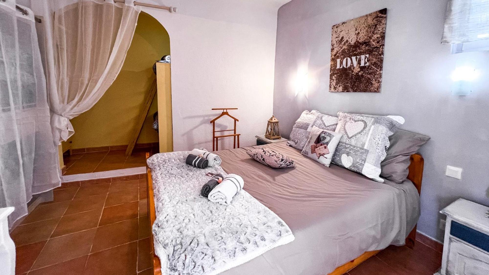 Reve D'Azur, Mazet En Bord De Mer, Parking, Piscine Partagee, Terrasse Bbq & Draps Inclus La Nartelle, 1 Salon, 1 Chambre, 1 Cuisine , 1 Sdb Sainte-Maxime Ngoại thất bức ảnh