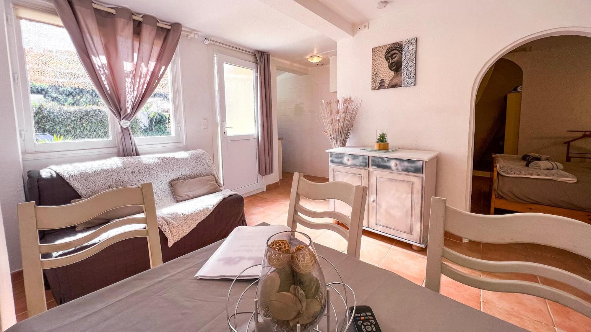 Reve D'Azur, Mazet En Bord De Mer, Parking, Piscine Partagee, Terrasse Bbq & Draps Inclus La Nartelle, 1 Salon, 1 Chambre, 1 Cuisine , 1 Sdb Sainte-Maxime Ngoại thất bức ảnh